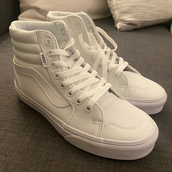 Vans Shoes - Vans Women's High Top Sneaker's - Size 7.0